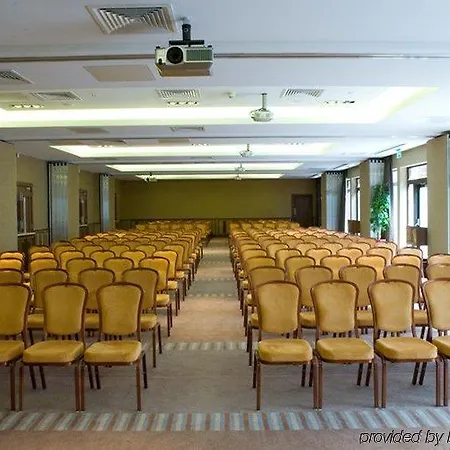 فندق Camden Court