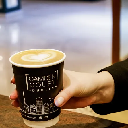 فندق Camden Court 4*
