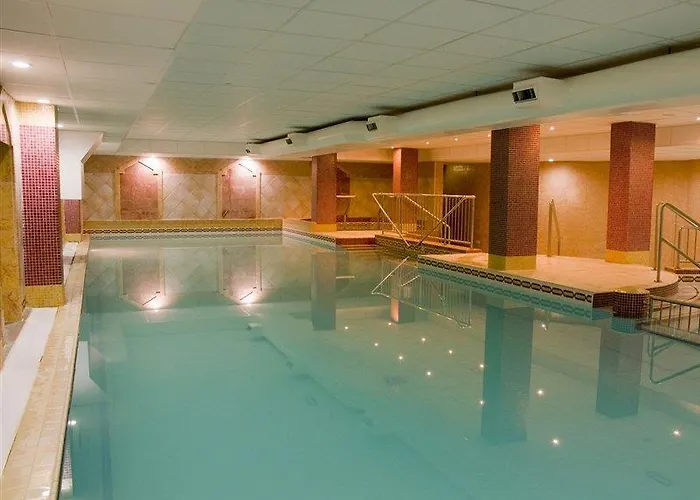 Otel Camden Court 4*