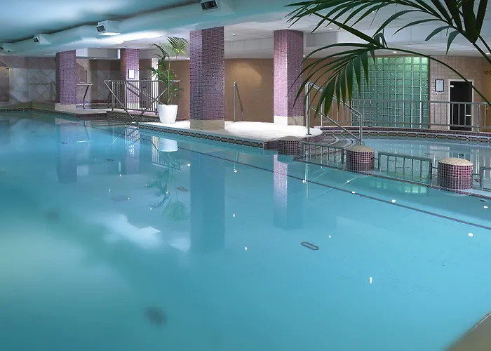 Camden Court Otel 4*