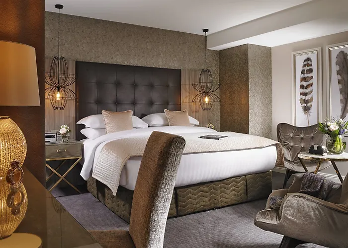 Camden Court Hotel