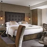 Camden Court فندق