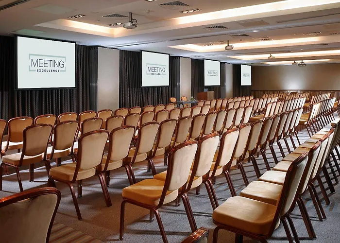 호텔 Camden Court 4*