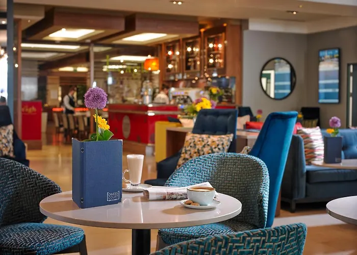 호텔 Camden Court 4*